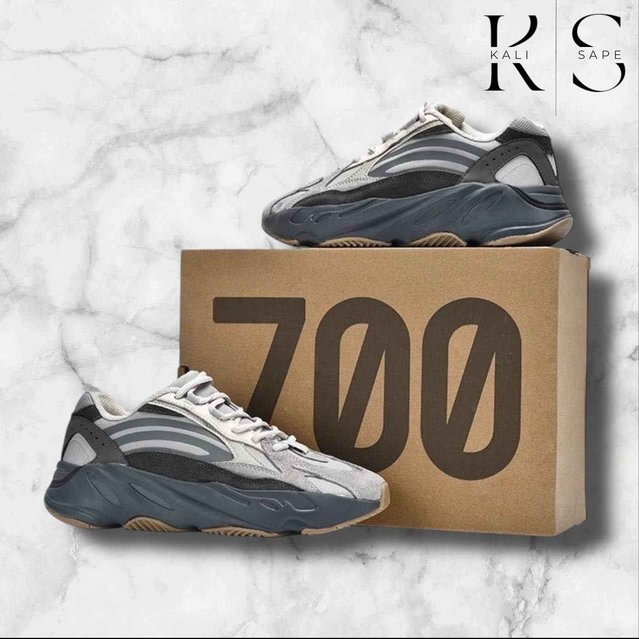 700 V2